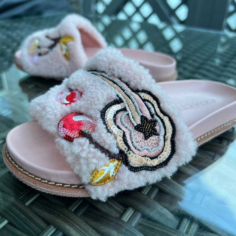 Coach Unique Sandals size 5 B